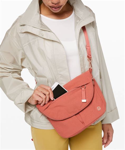 lululemon bag with online order.